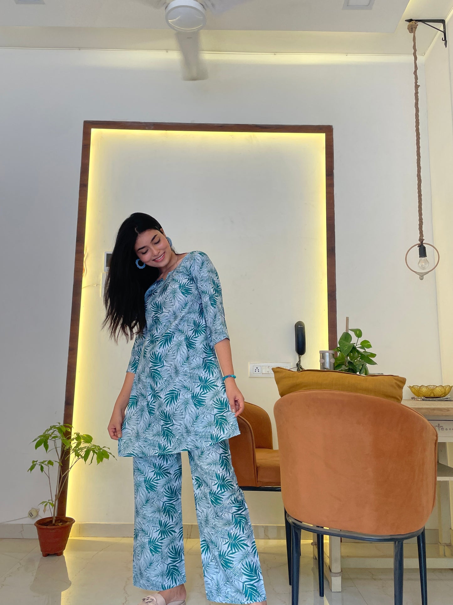 Tropical Print Women Cotton Blend Kurta Pant Set