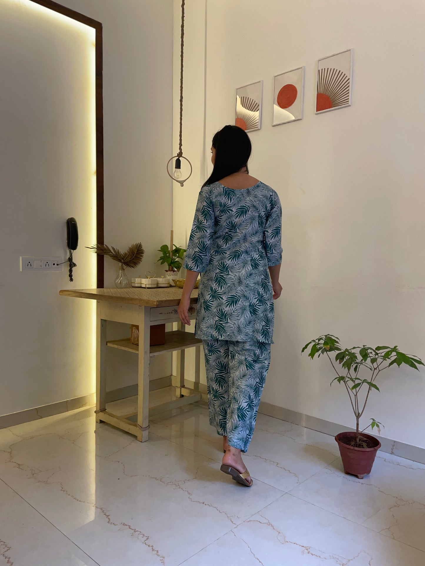 Tropical Print Women Cotton Blend Kurta Pant Set